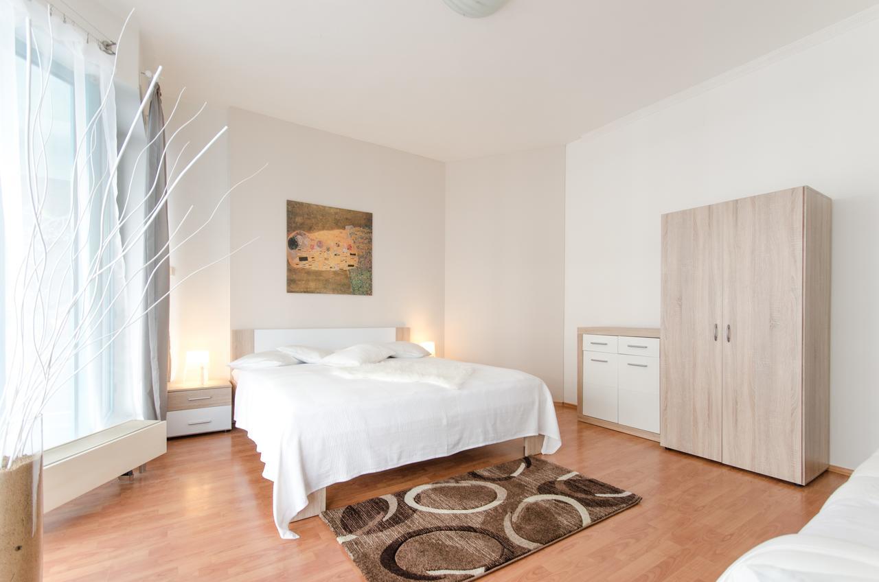 Terrace Hotel Prága Kültér fotó