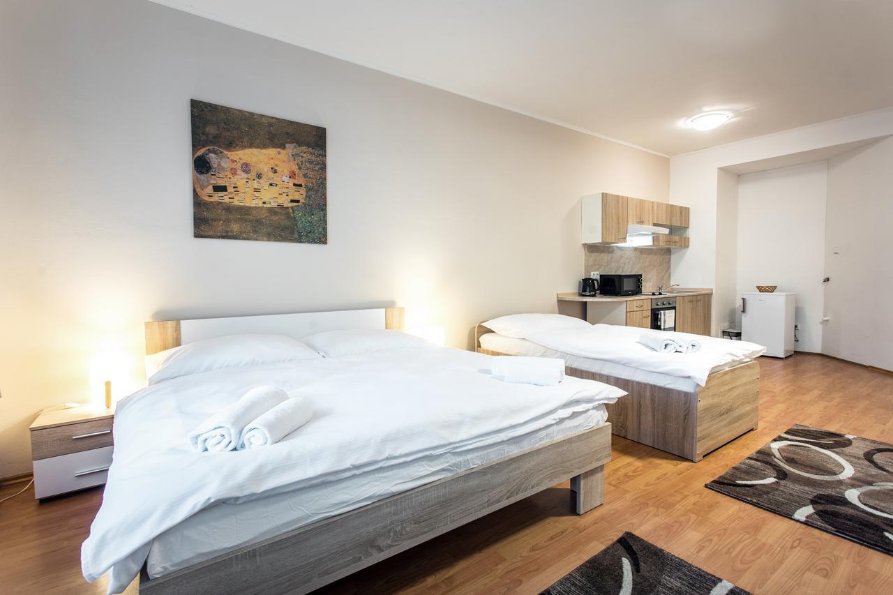 Terrace Hotel Prága Kültér fotó